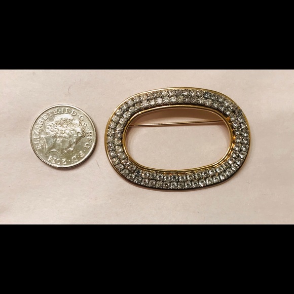 Vintage Rhinestone Gold Tone Oval Brooch Pin - Picture 2 of 4